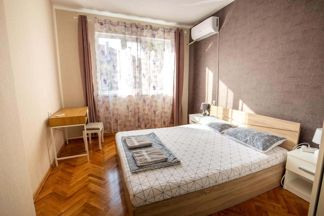 Apartment Little Vienna Ruse Exterior photo